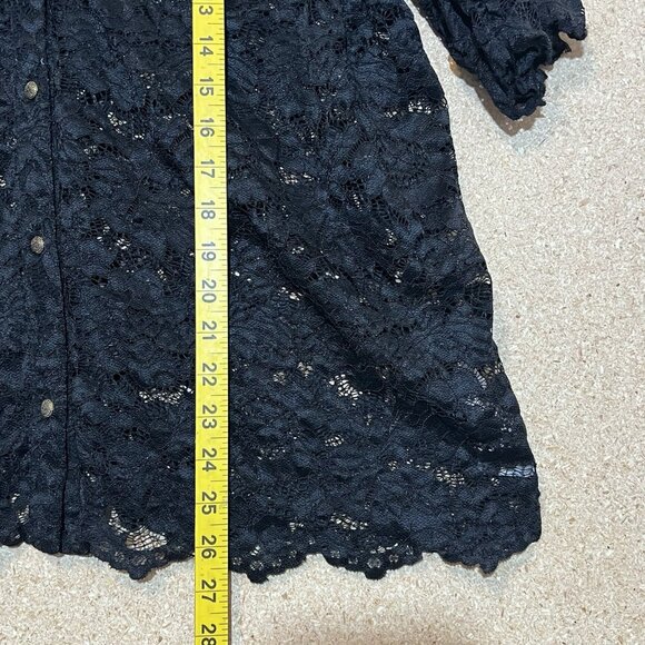 Susan Graver Occasions Short-Sleeve Button-Front Lace Top Plus Size 1X Stretch - Picture 6 of 11